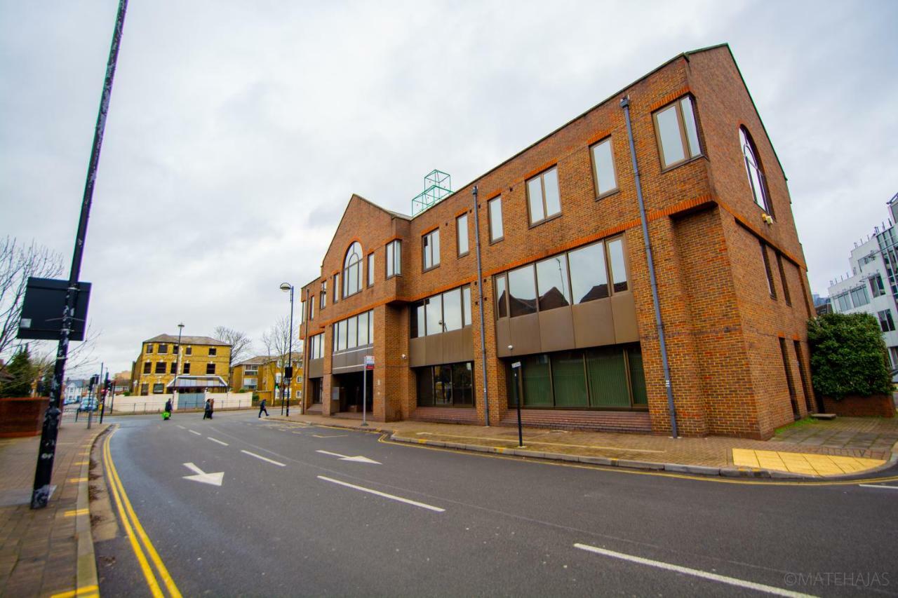 Somerville Apartments London Heathrow Hillingdon Exterior photo